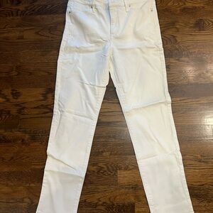 Womens Lucky brand white Jeans, size 10, great condition.